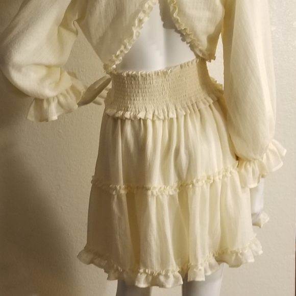 Dress - Picture 2 of 3